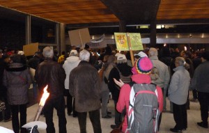 Manifestation à la Mairie - 19-11-12 (photo CNL, tous droits réservés)