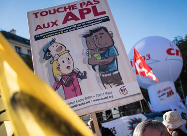 Pancarte "touche pas aux APL"